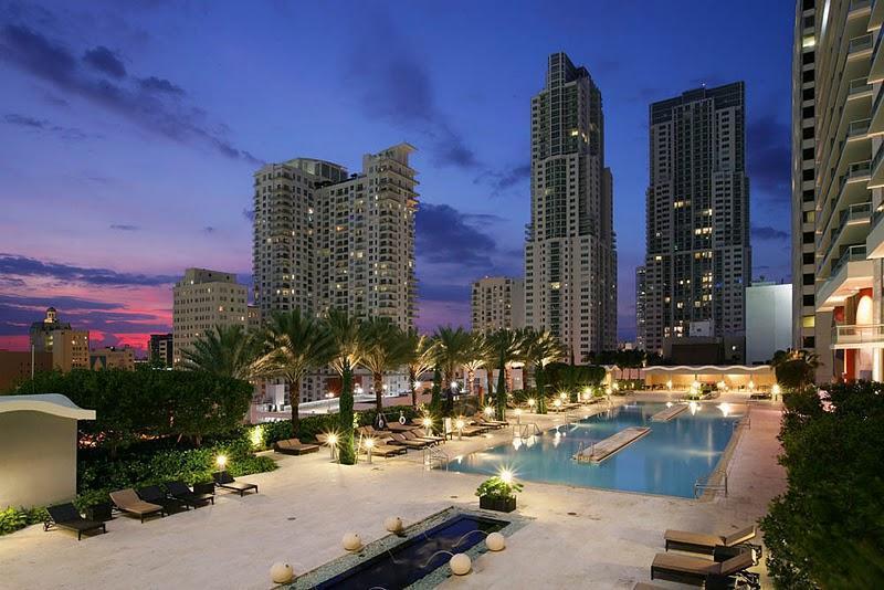 Luxury Apartments At 50 Biscayne Miami Exteriér fotografie